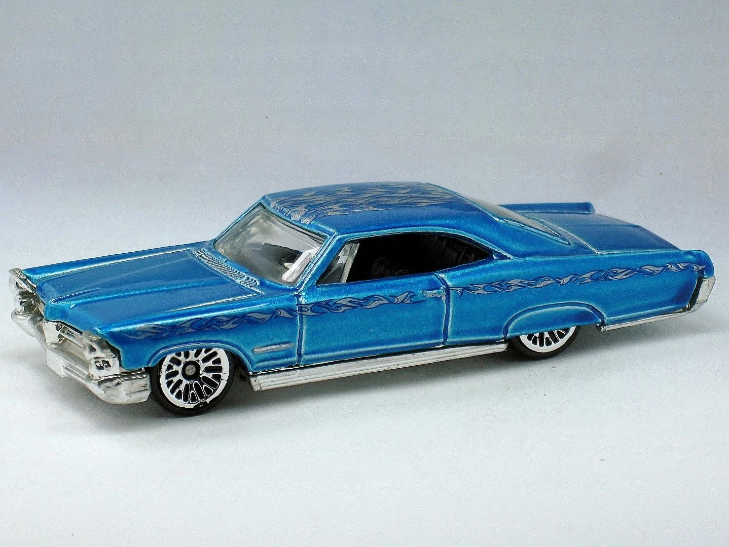 Pontiac Bonneville 1965 – 2003