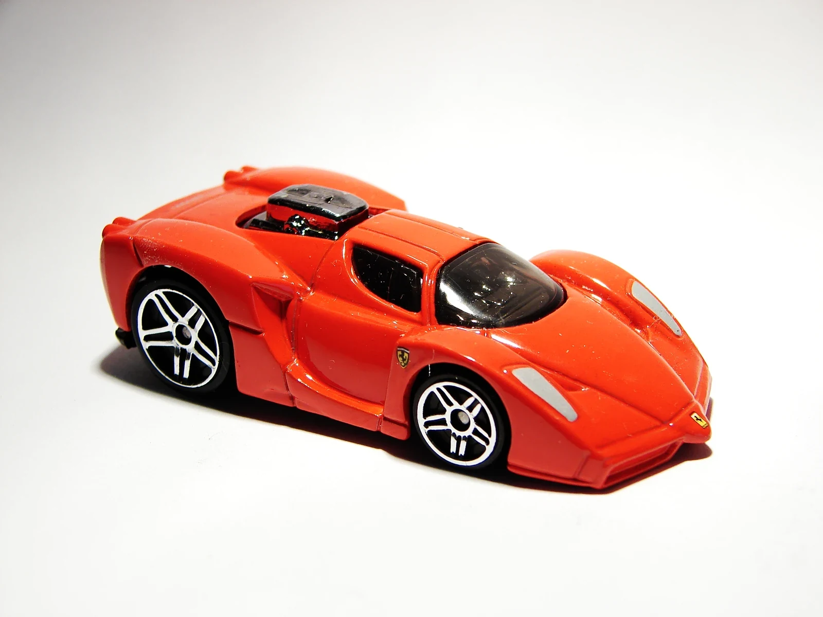 ‘Tooned Enzo Ferrari – 2004 (2nd Color)