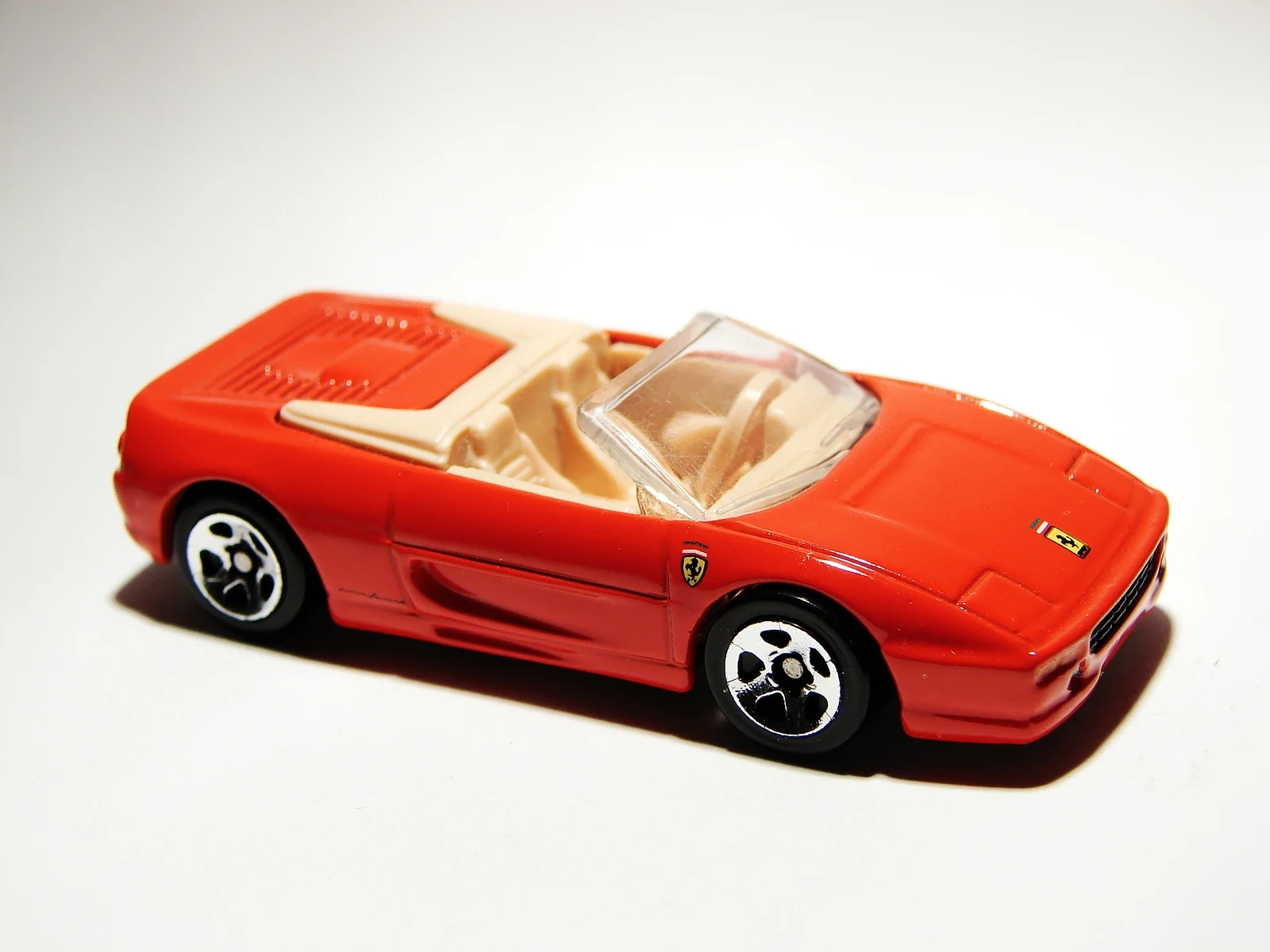 Ferrari F355 Spider – 2000