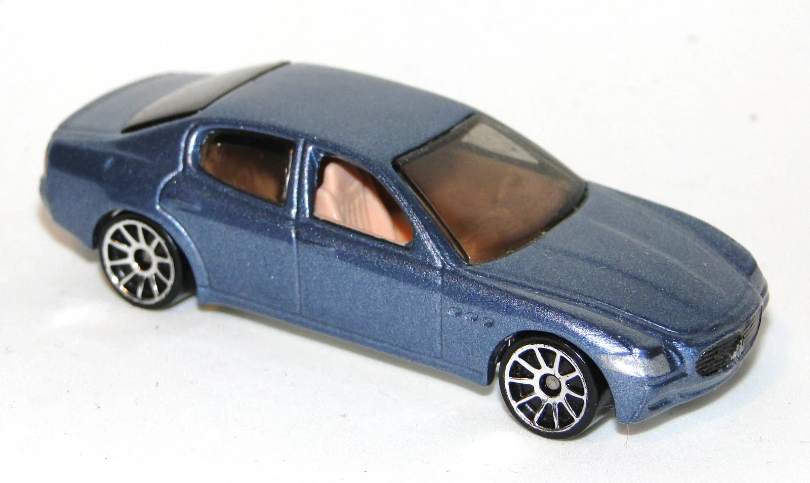 Maserati Quattroporte – 2004