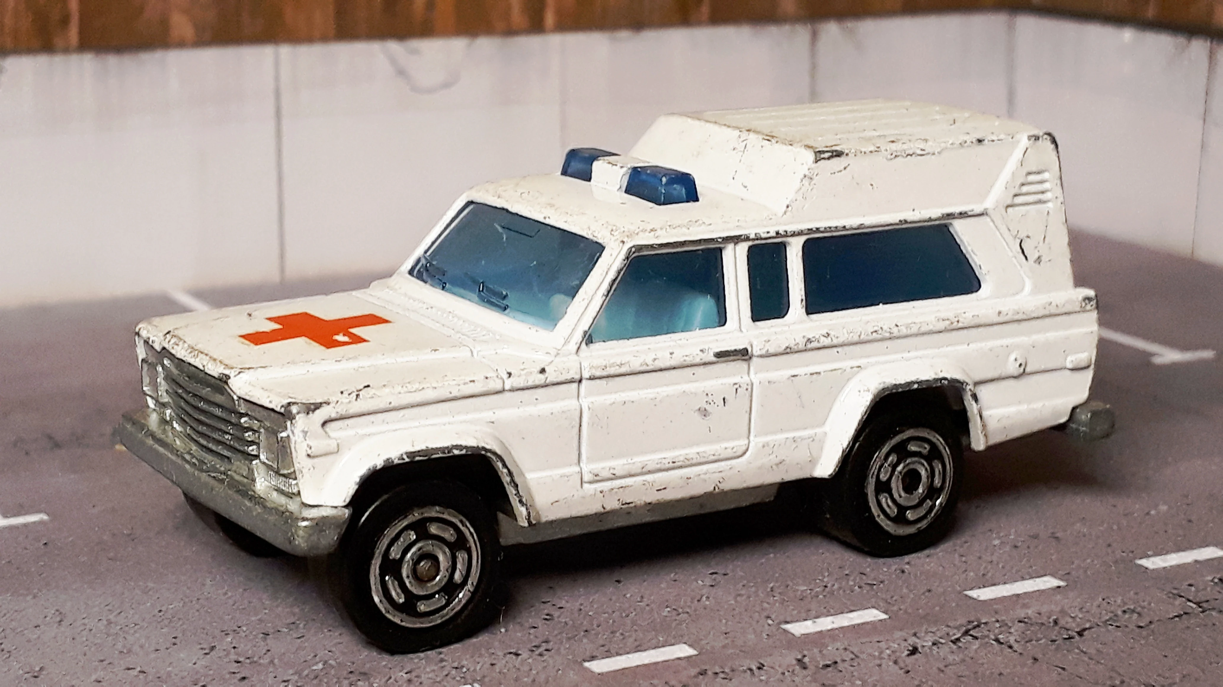 Jeep Cherokee Ambulance – 1990