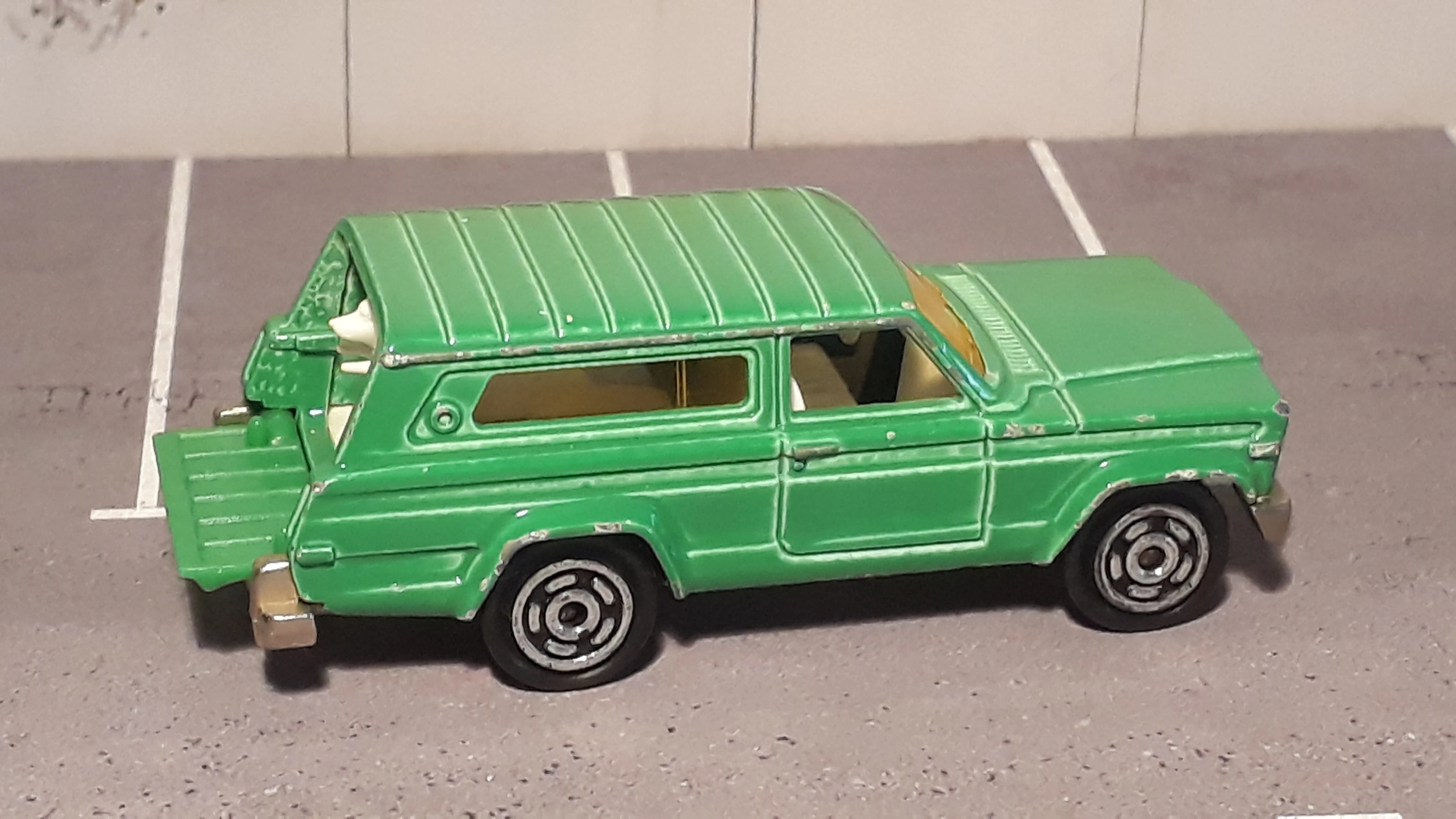 4 x 4 Cherokee – 1995