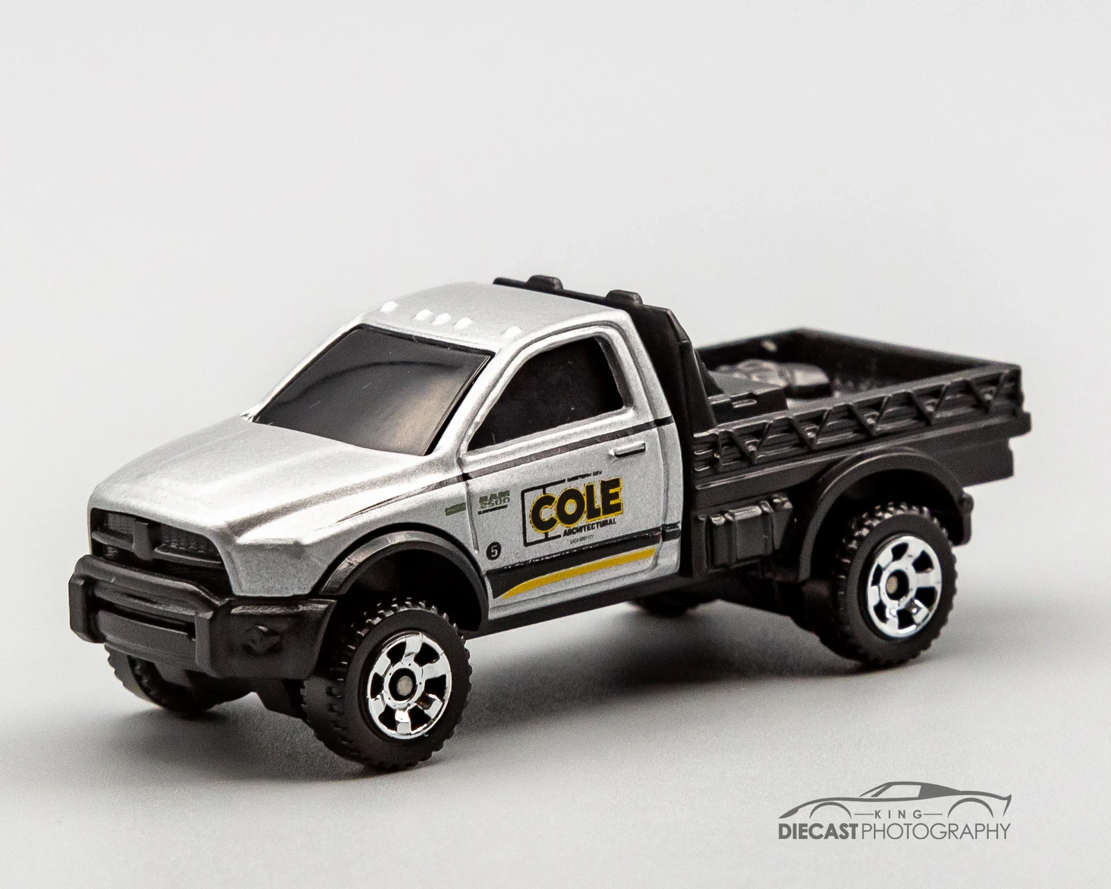 ’16 Ram Flatbed