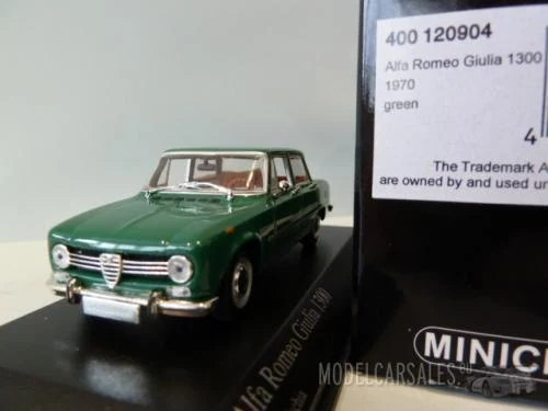 Alfa Romeo Giulia 1300, green, 1970