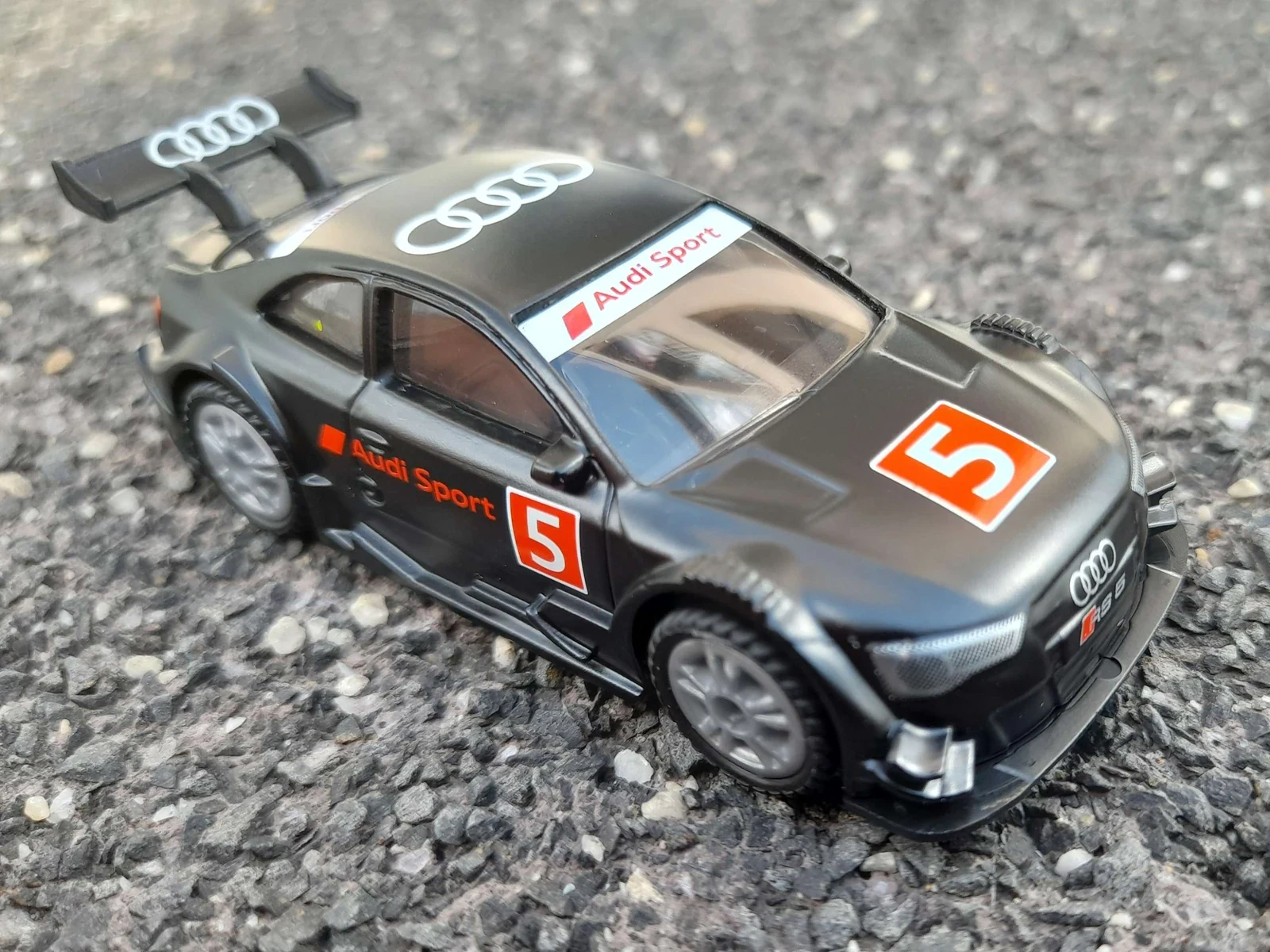Audi RS 5 Racing