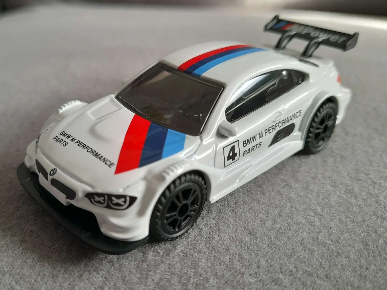 BMW M4 Racing 2016