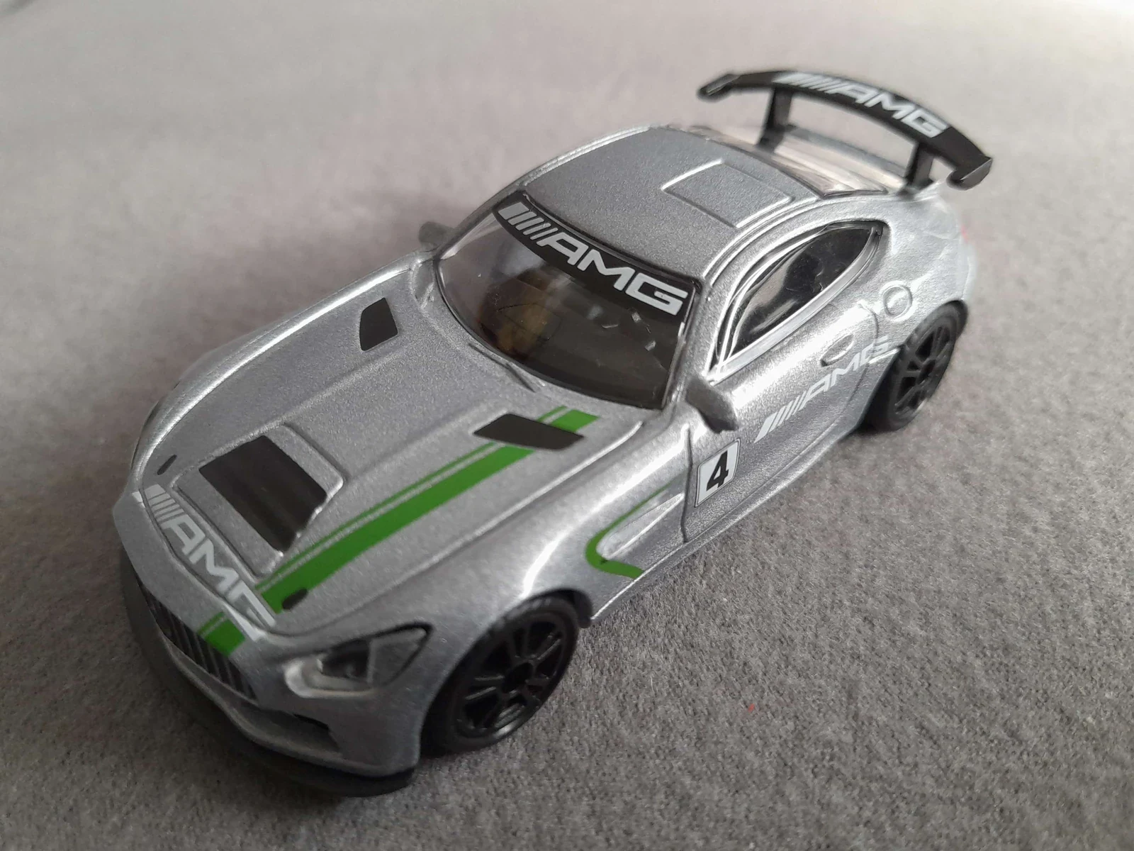 Mercedes-AMG GT4