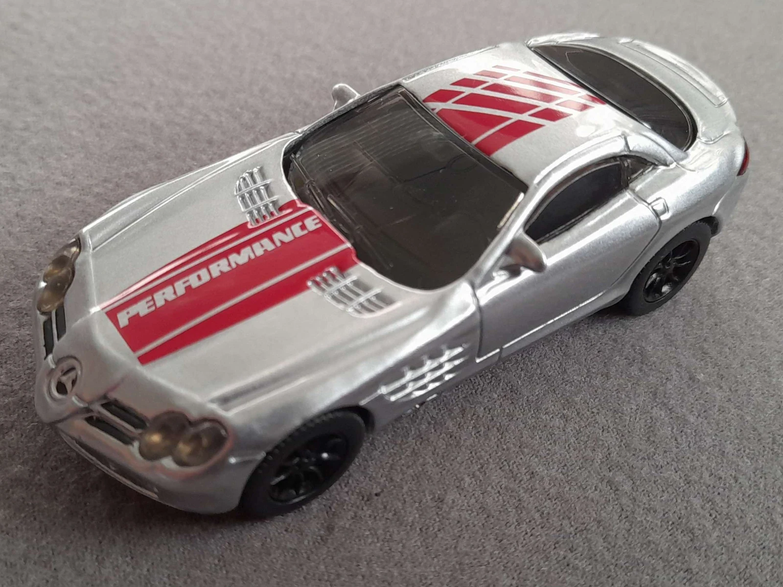 Mercedes-Benz SLR