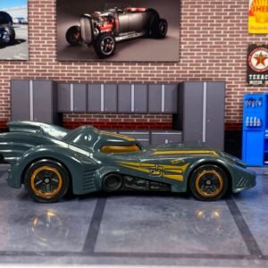 Loose Hot Wheels - Batman Batmobile - Gray and Gold