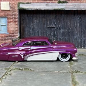 Loose Hot Wheels - Hirohata Merc - Purple and White
