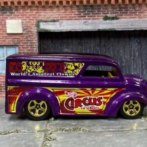 Loose Hot Wheels Dairy Delivery – Purple Circus | Classic Panel Van Casting