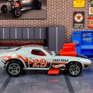 Loose Hot Wheels - Rodger Dodger - Gray, Black and Red 29 Leap Year