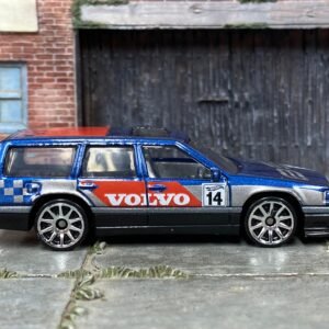 Loose Hot Wheels Volvo 850 Estate – Blue, Red & Silver | Classic Touring Car Wagon Casting