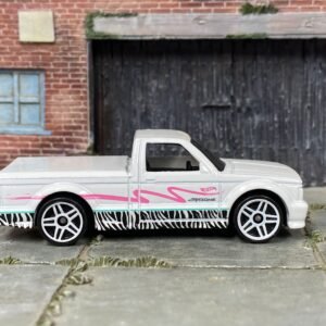 Loose Hot Wheels - 1991 GMC Syclone Pick Up Truck - White, Pink and Black