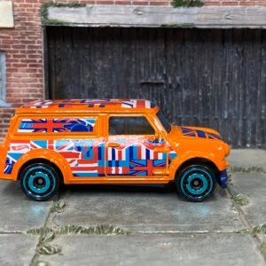 Loose Hot Wheels 1967 Austin Mini Van – Orange | Classic British Delivery Van Casting