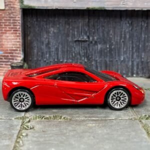 Hot Wheels Mclaren F1 - Red