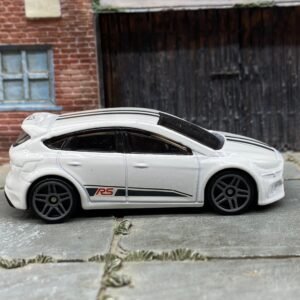 Hot Wheels Ford Focus RS – White with Black Stripes | Hot Hatch Casting History