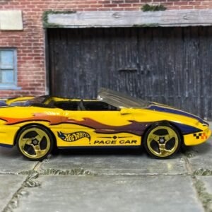 Loose Hot Wheels - 1995 Camaro Convertible - Yellow and Blue Pace Car