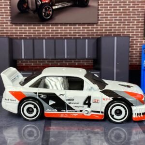 Loose Hot Wheels - Audi 90 Quattro - White, Red, Gray and Black 4