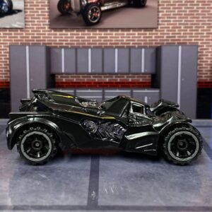 Hot Wheels Batman Batmobile Arkham Knight - Black and Yellow