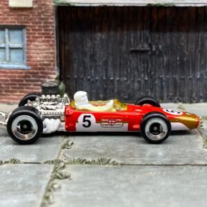Loose Hot Wheels 1967 Lotus Type 40 – Red #5 | Vintage Prototype Racing Casting History