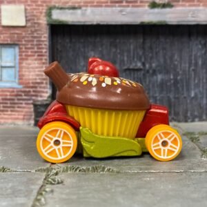 Loose Hot Wheels - Sweet Driver Cup Cake - Red and Brown