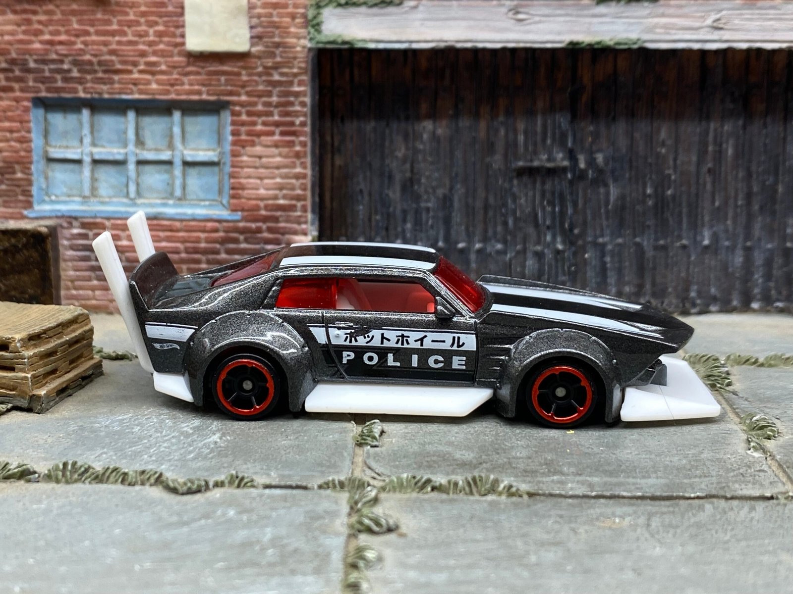 Loose Hot Wheels Mad Manga – Gray, White & Black Police | Bosozoku JDM Casting History