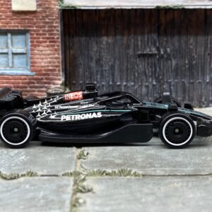 Loose Hot Wheels Formula 1 Race Car – Black & Silver Petronas | F1‑Inspired Casting History