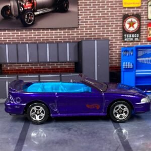 Loose Hot Wheels - 1996 Ford Mustang GT Convertible - Purple and Blue