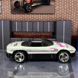 Loose Hot Wheels - Mazda MX-5 Miata - White and Pink Pang Racing