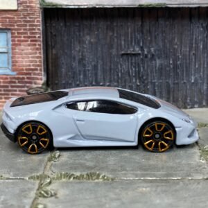 Loose Hot Wheels Lamborghini Huracán LP 610-4 – Gray | Modern Italian Supercar Casting