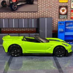 Loose Hot Wheels - Chevy Corvette C7 Z06 Convertible - Green and Black