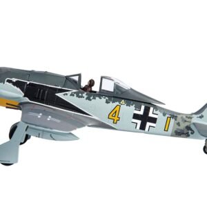 Focke-Wulf FW 190A-4 Fighter Aircraft "Major Siegfried Schnell, Luft
