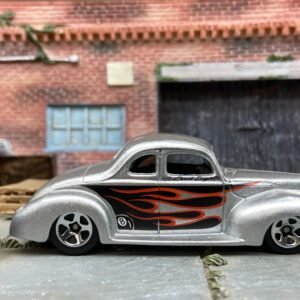 Loose Hot Wheels - 1940 Ford Coupe - Silver with Flames