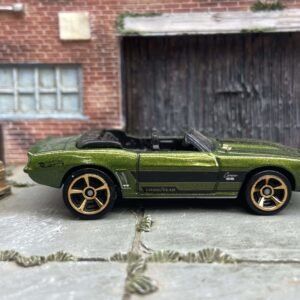 Loose Hot Wheels - 1969 Chevy Camaro Convertible - Green and Black
