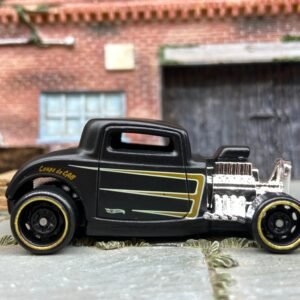 Loose Hot Wheels 1932 Ford Model A 3 Window Dressed in Satin Black and Gold