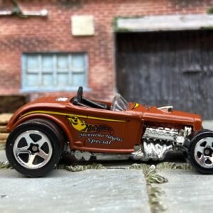 Loose Hot Wheels 1932 Ford Model A "Deuce Roadster" Dressed in Red Primer Hot Rod Magazine Livery