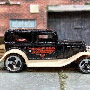 Loose Hot Wheels - 1932 Ford Model A Sedan - Black and Tan The Good, The Bad and The Speedy Livery