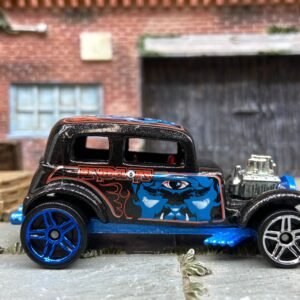 Loose Hot Wheels - 1932 Ford Vicky - Black and Blue Reyedclops Livery