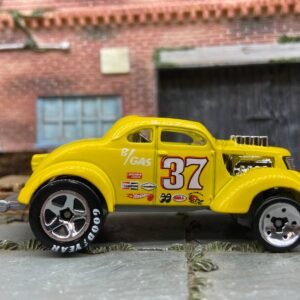 Loose Hot Wheels: 1937 Ford Pass'n Gasser Dressed in Yellow
