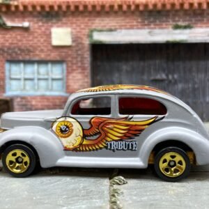 Loose Hot Wheels 1940 Ford Fat Fender Sedan Dressed in Gray Primer Tribute Customs Livery