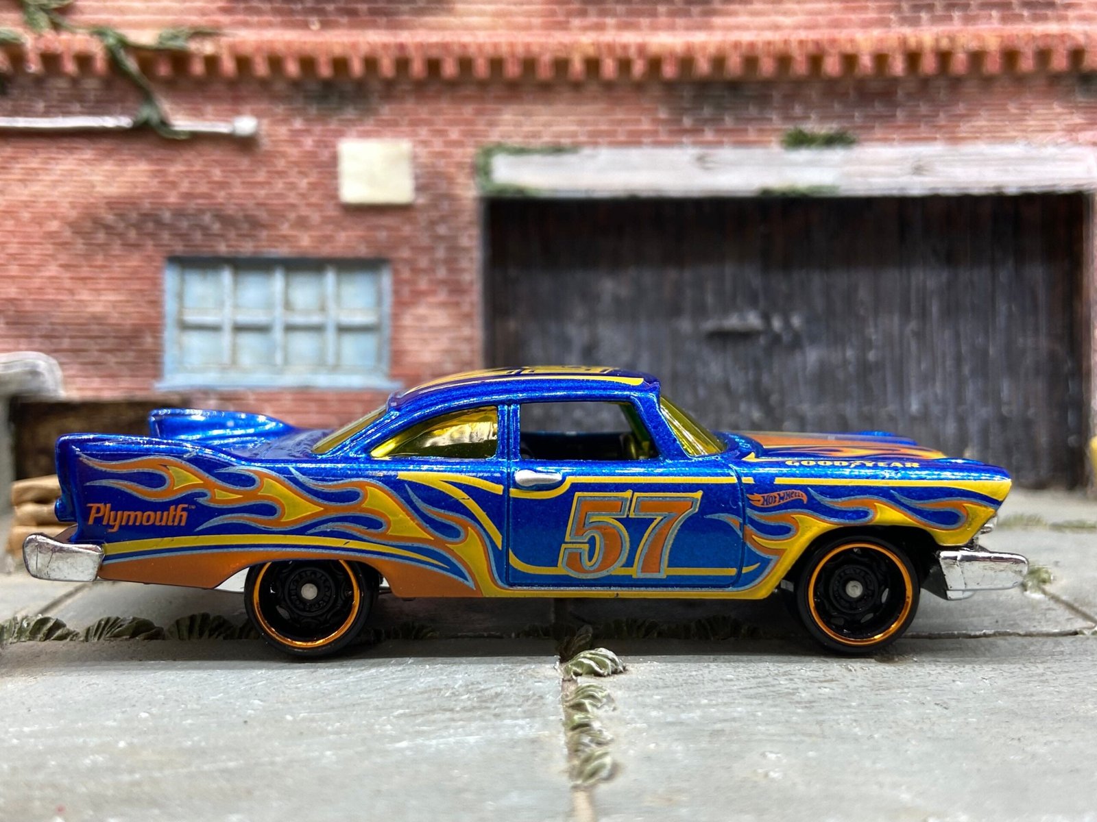Loose Hot Wheels - 1957 Plymouth Fury - in Blue and Orange with Flames