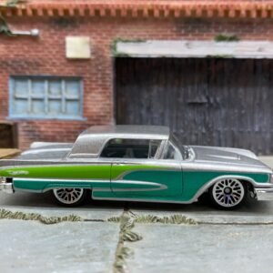 Loose Hot Wheels - 1958 Ford Thunderbird - Silver and Green