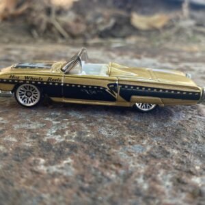 Loose Hot Wheels - 1963 Ford T-Bird Thunderbird - Gold and Black Hot Wheels Reels