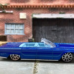 Loose Hot Wheels -1964 Lincoln Continental Convertible - Blue