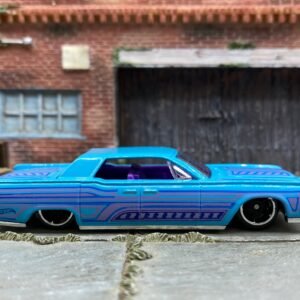 Loose Hot Wheels - 1964 Lincoln Continental - Light Blue and Purple
