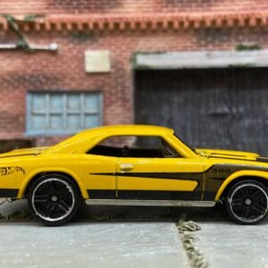 Loose Hot Wheels 1967 Chevy Chevelle SS Dressed in Yellow and Black