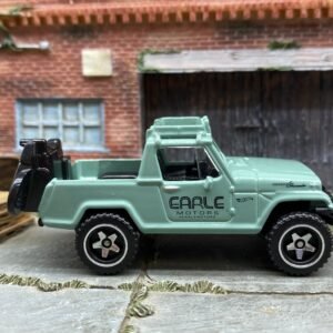 Loose Hot Wheels - 1967 Jeepster Commando - Green Earl Motors