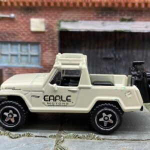 Loose Hot Wheels - 1967 Jeepster Commando - White Earl Motors
