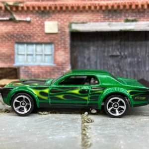 Loose Hot Wheels - 1968 Mercury Cougar - Green with Flames